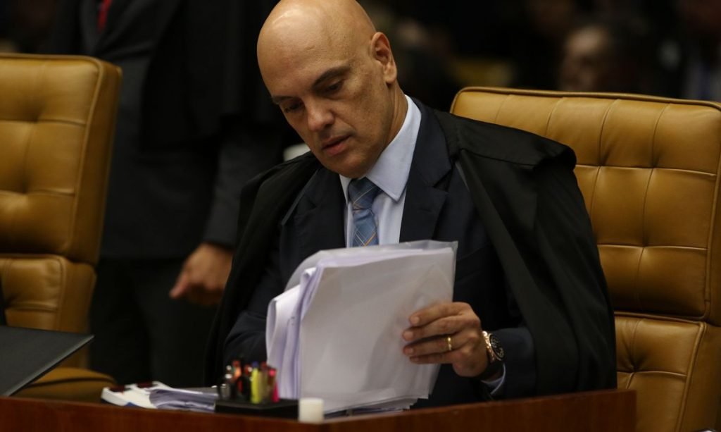 Moraes nega pedido de Bolsonaro para entregar defesa no prazo de 83 dias