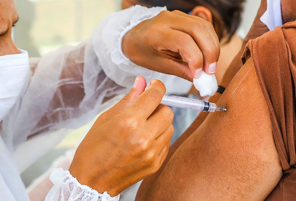 Vacinação contra gripe segue nas UBSs de Santa Bárbara