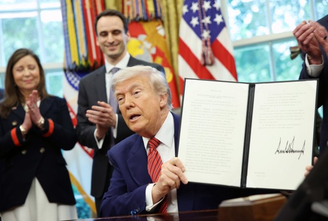 Trump restringe a entrada de cidadãos de 19 países nos EUA