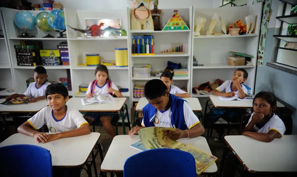 Governo lança programa Na Ponta do Lápis, voltado à educação financeira de alunos do ensino básico
