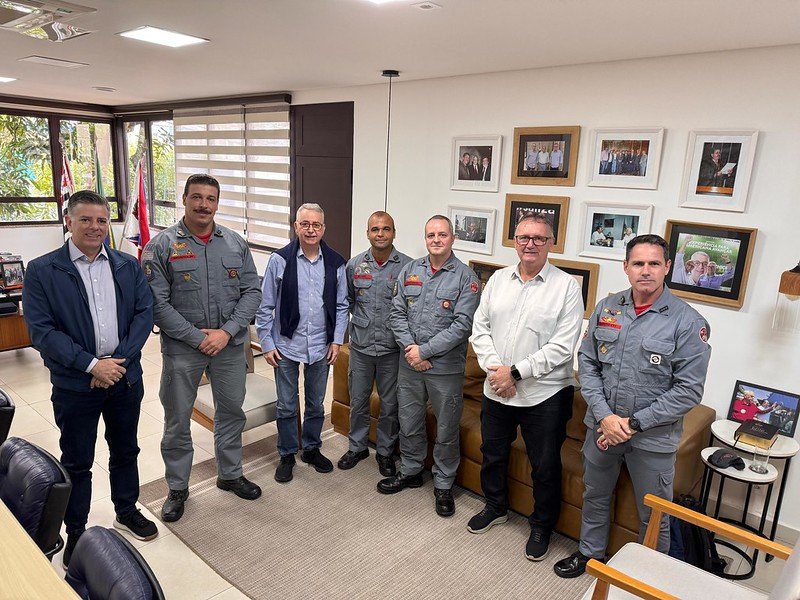 Prefeito de Americana discute possibilidade de nova sede dos Bombeiros