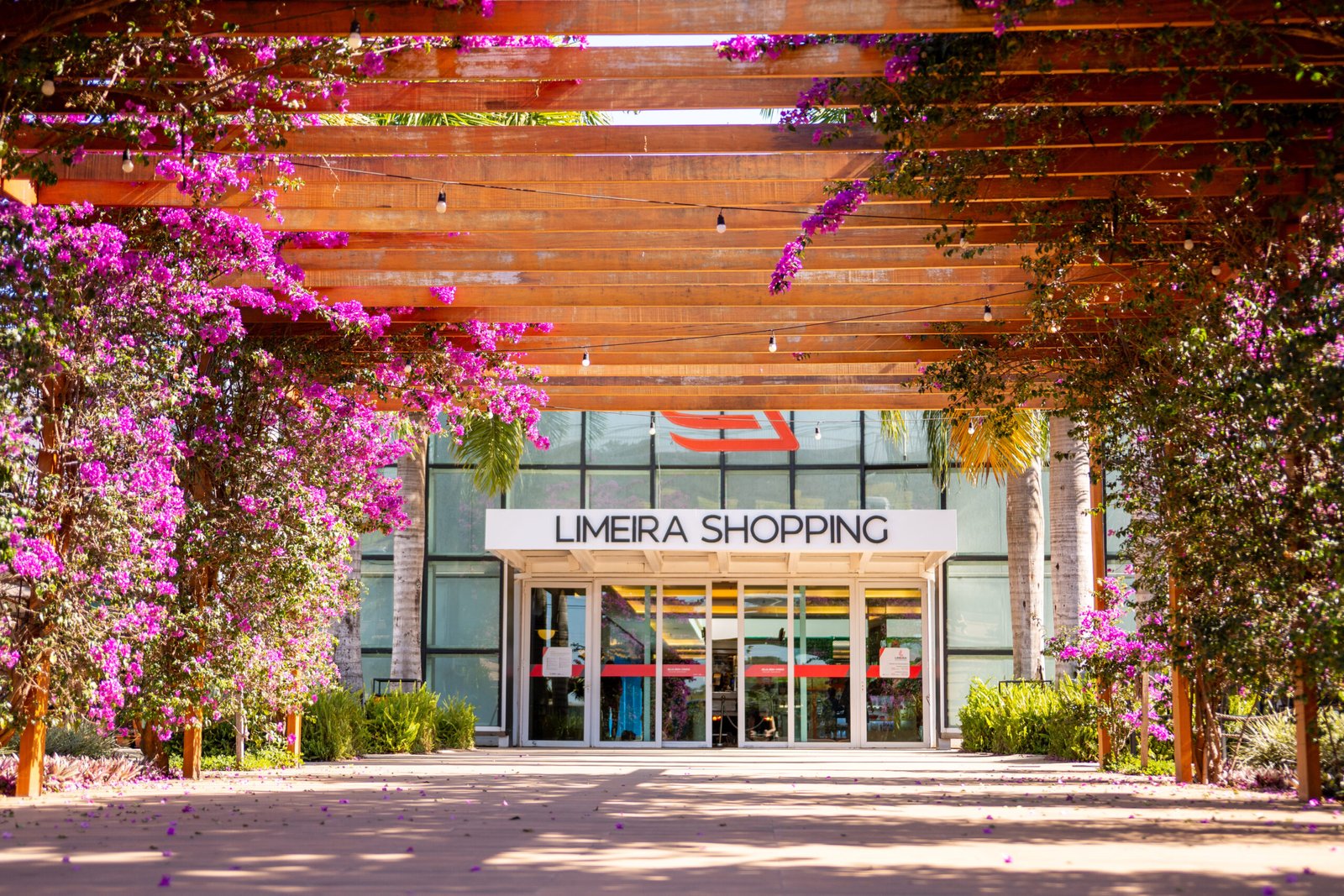 Limeira Shopping tem oficinas de circo e de brinquedos antigos