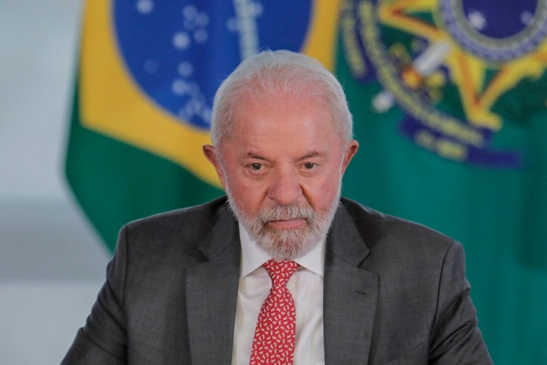 Lula descarta desafiar EUA, mas diz que Brasil não é republiqueta