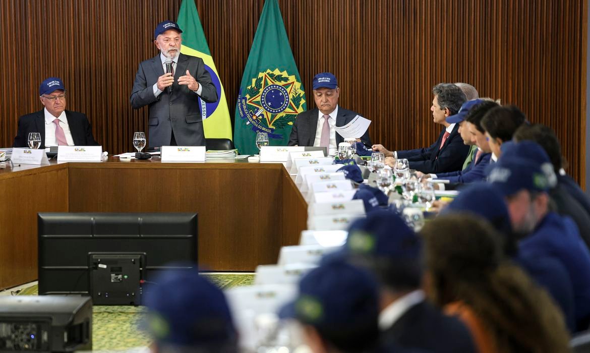 Lula reafirma soberania e diz que Brasil não aceitará ofensas