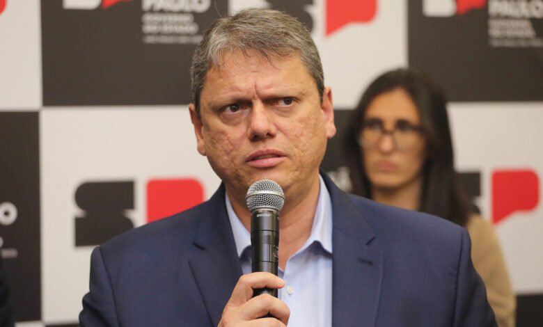 Tarcísio teme derrota e opta por “reeleição segura”