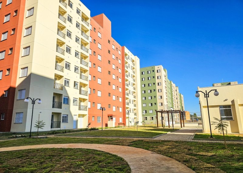 CDHU realiza sorteio de endereços de famílias contempladas com moradias no Romano