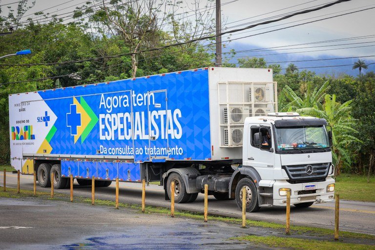 Carretas do Agora Tem Especialistas levam exames e diagnóstico de câncer para mulheres nas cinco regiões do país