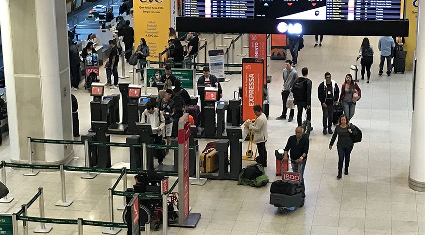 Setor de serviços cresce 0,1% em agosto e amplia recorde