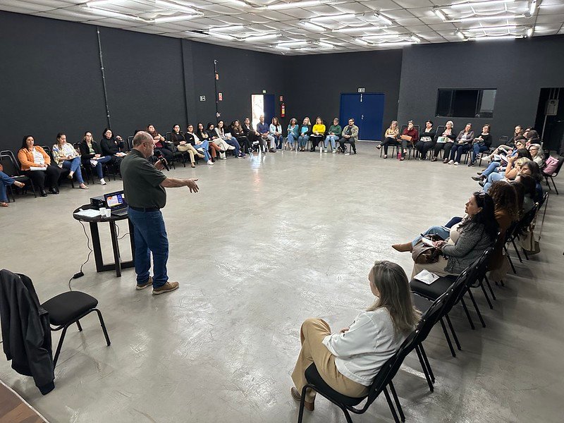 Americana promove curso de formação em Escuta Especializada para gestores da Educação Infantil