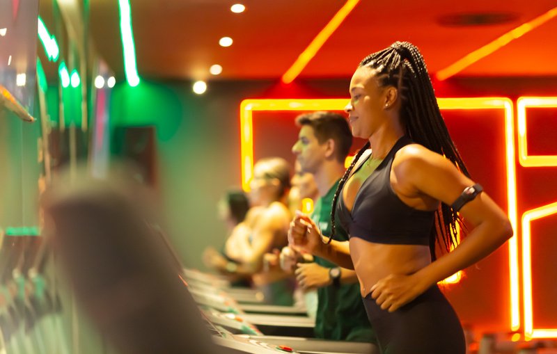 Cia Athletica investe R$ 2 milhões em tecnologia no 3º trimestre de 2025