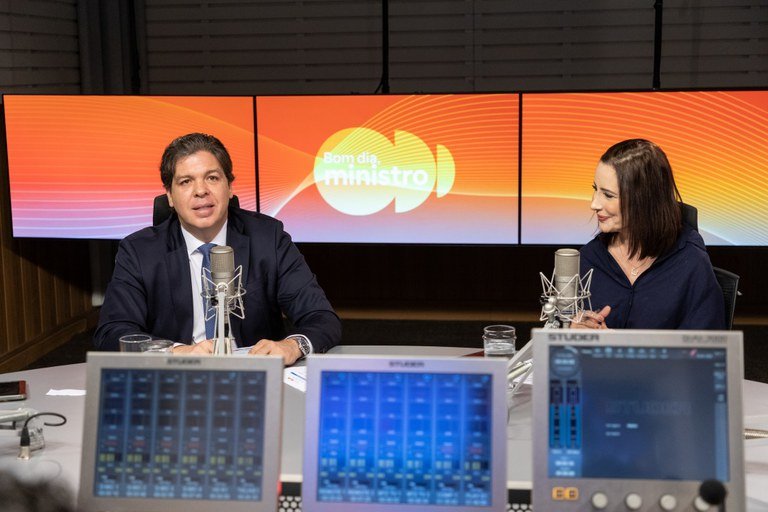 “Teremos avanços na conectividade de escolas”, diz Frederico de Siqueira Filho