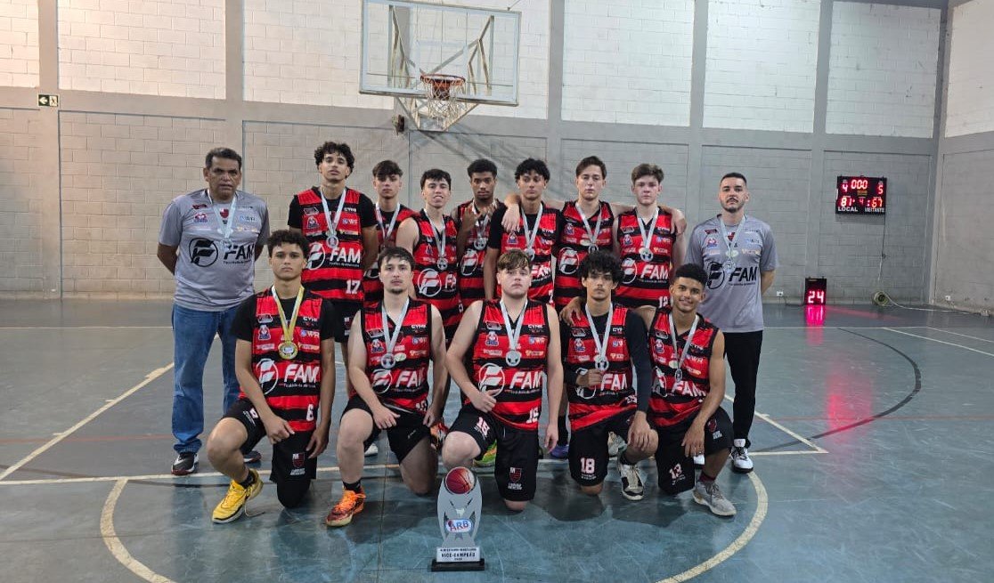 Basquete masculino de Americana é vice-campeão de campeonato regional