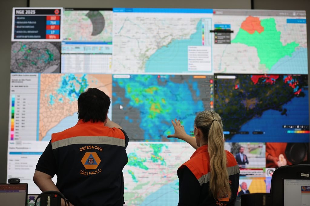 Defesa Civil do Estado reúne municípios para alinhar plano de estratégias de enfrentamento ao ciclone previsto