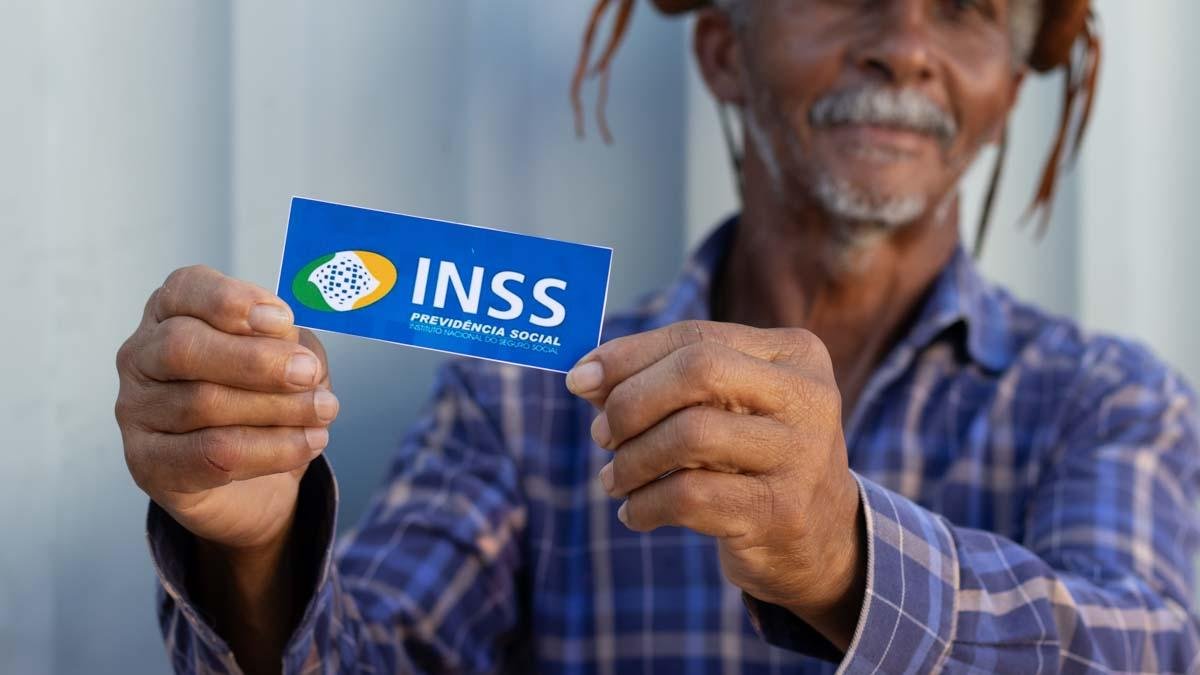 Aposentados têm até 14 de fevereiro para pedir ressarcimento ao INSS