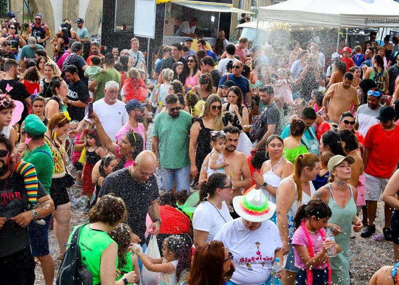 Matinê a céu aberto marca desfile do Bloquinho Animadinho no Carnaval de SBO 2026