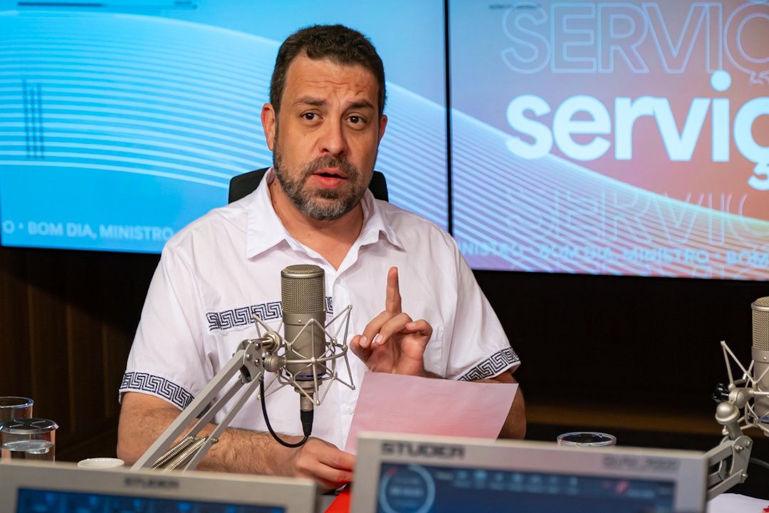 Fim da escala 6×1 deve aumentar produtividade, diz Boulos