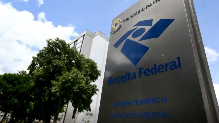 Receita exonera auditor após investigação da Polícia Federal