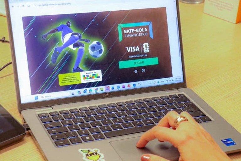 Nova ferramenta do Governo promove educação financeira a famílias inscritas no CadÚnico