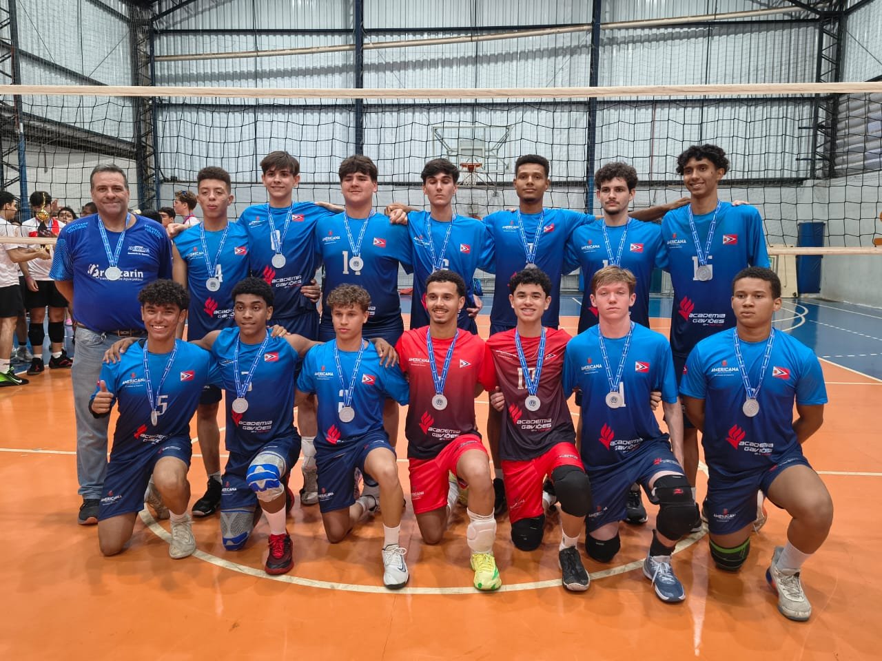 Americana realiza seletiva para equipes de vôlei masculino