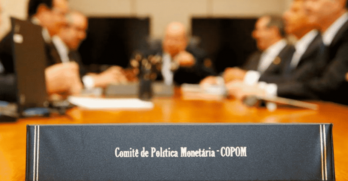 Copom se reúne nesta quarta com petróleo sob pressão da guerra