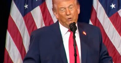 EUA suspendem ataques a usinas; Irã diz que Trump recuou após ameaças