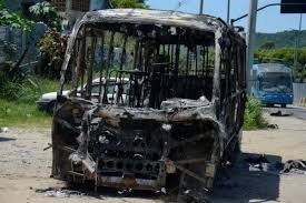 Violência interrompe transportes e afeta acesso à educação no Rio