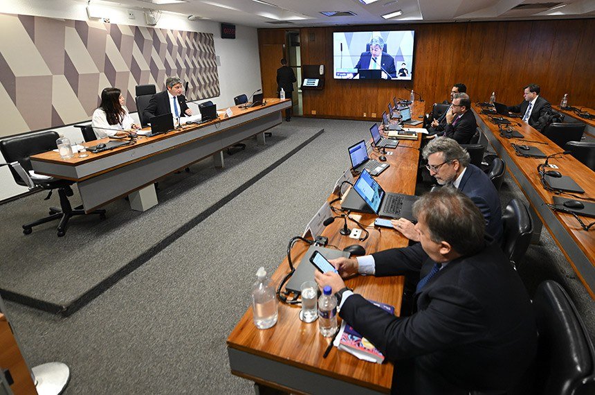 Reforma do Código Civil: responsabilidade civil de advogados divide opiniões em debate no Senado