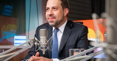 Guilherme Boulos: “Defender a família é defender o fim da escala 6×1. Tempo para ficar com a família”