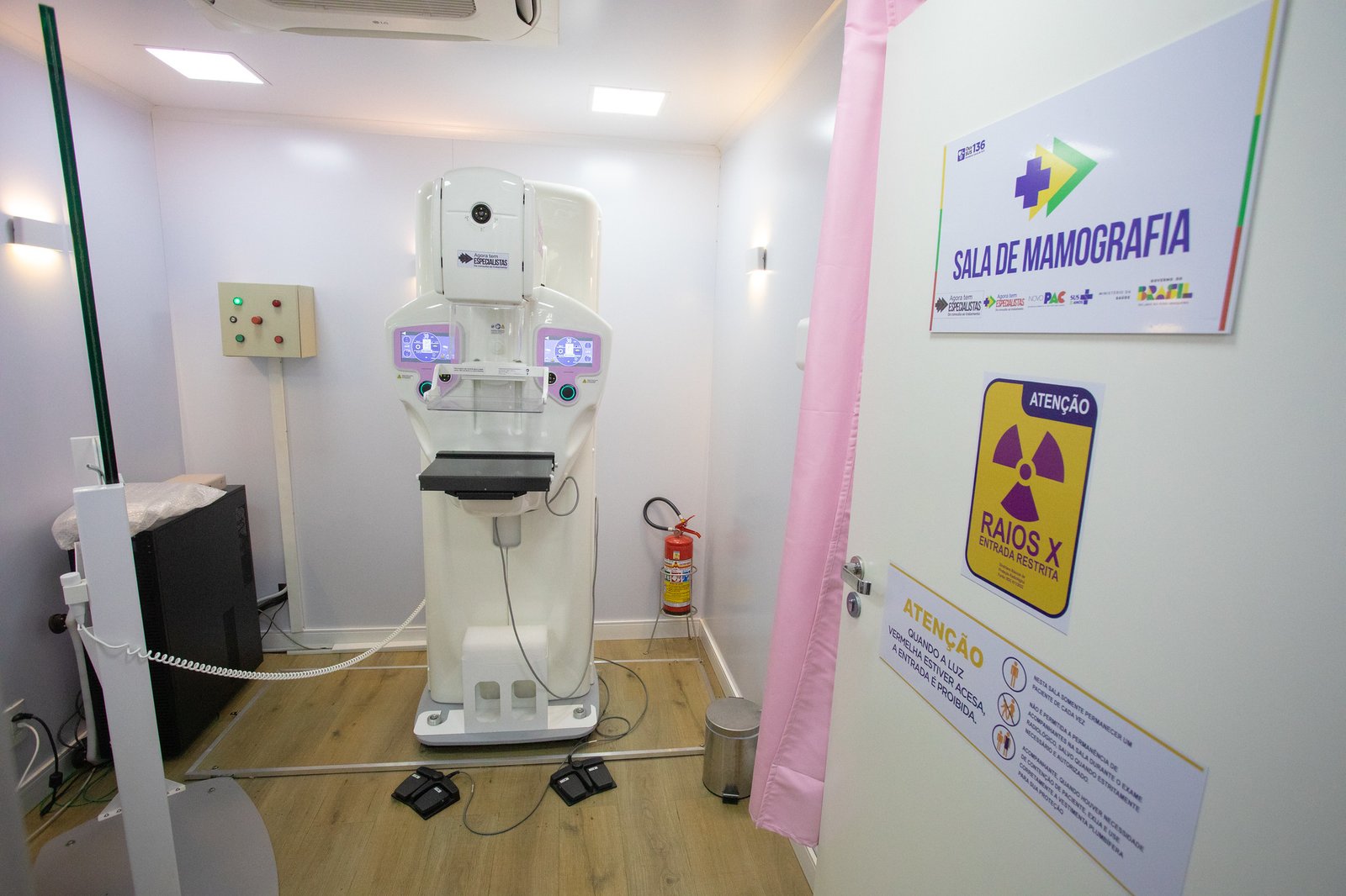 Americana recebe carreta de saúde da mulher na Praça Comendador Müller