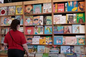 Governo aprova Plano Nacional do Livro e Leitura 2026-2036