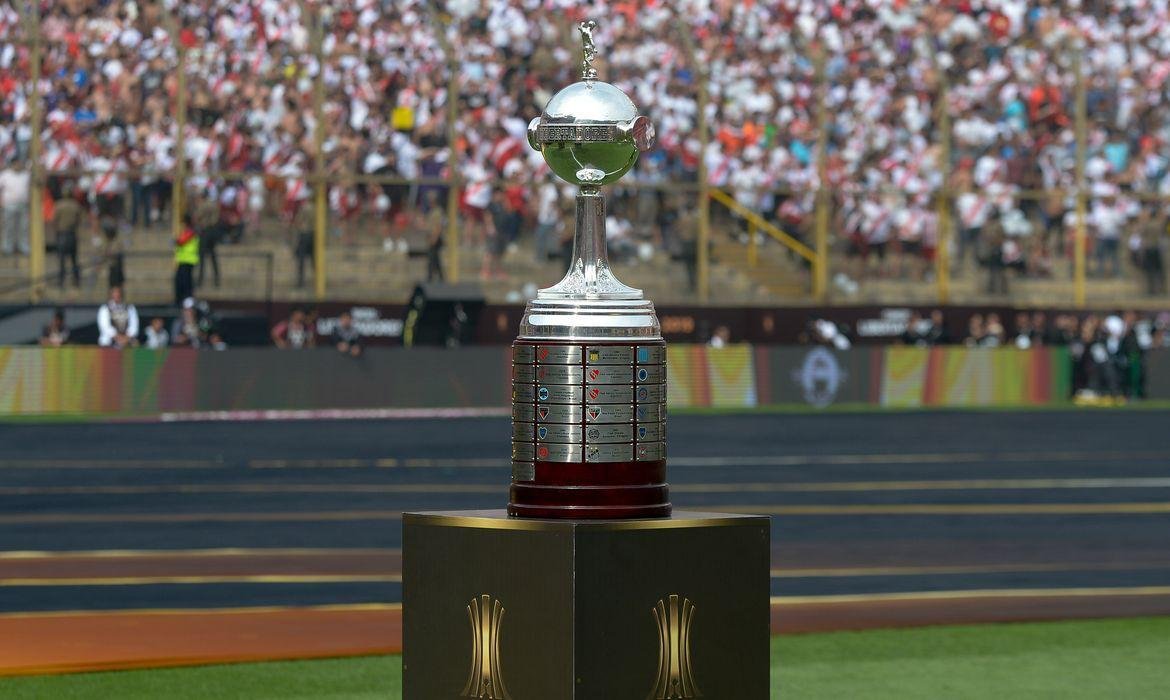 Copa Libertadores 2026 começa com seis brasileiros na disputa