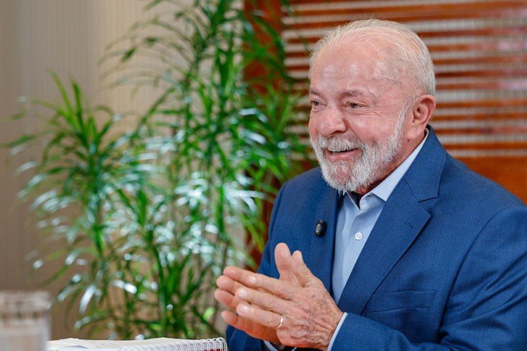 Devemos colocar o pobre no orçamento ou a economia brasileira vai crescer para poucos