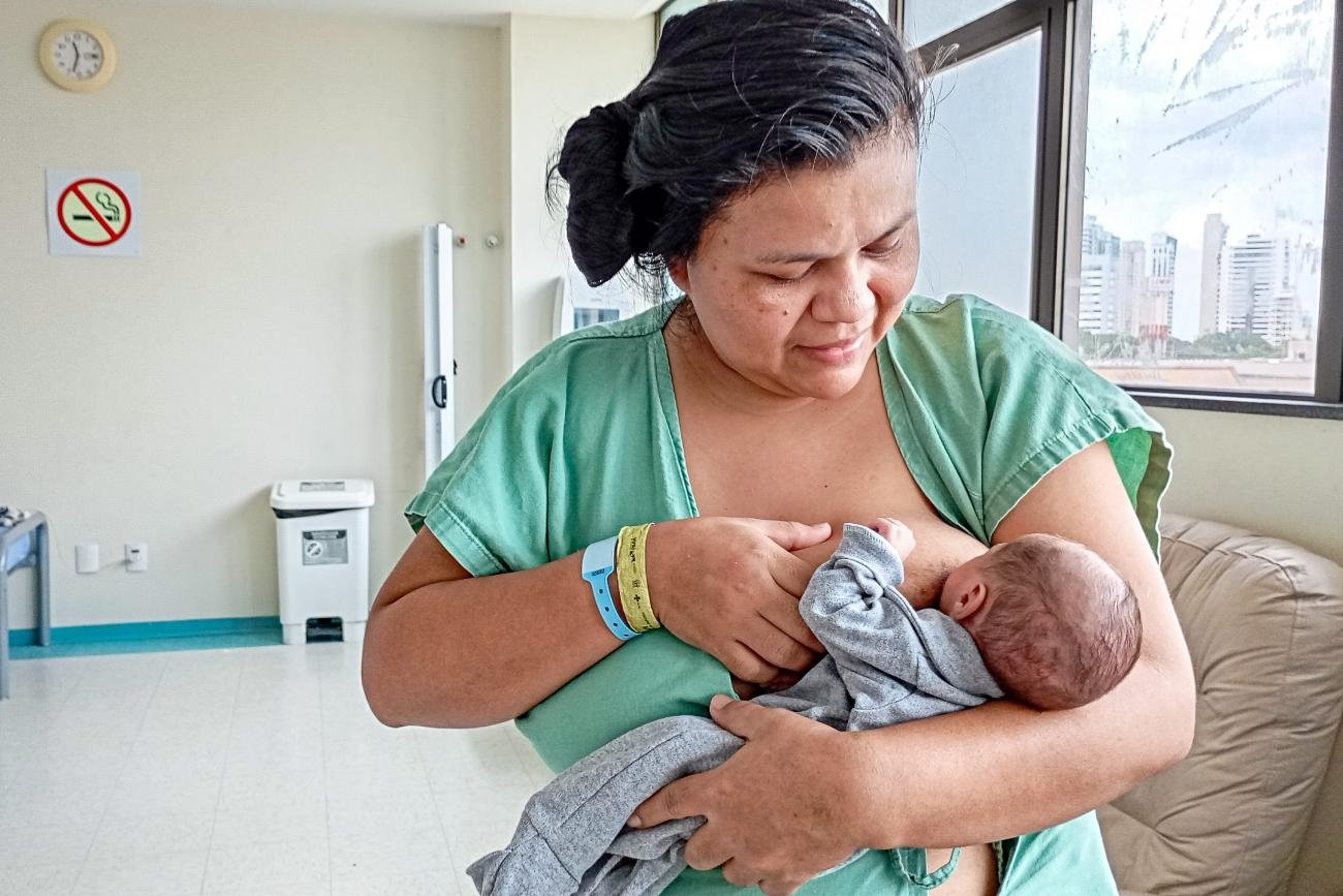 Doação de leite humano para prematuros é desafio para sociedade