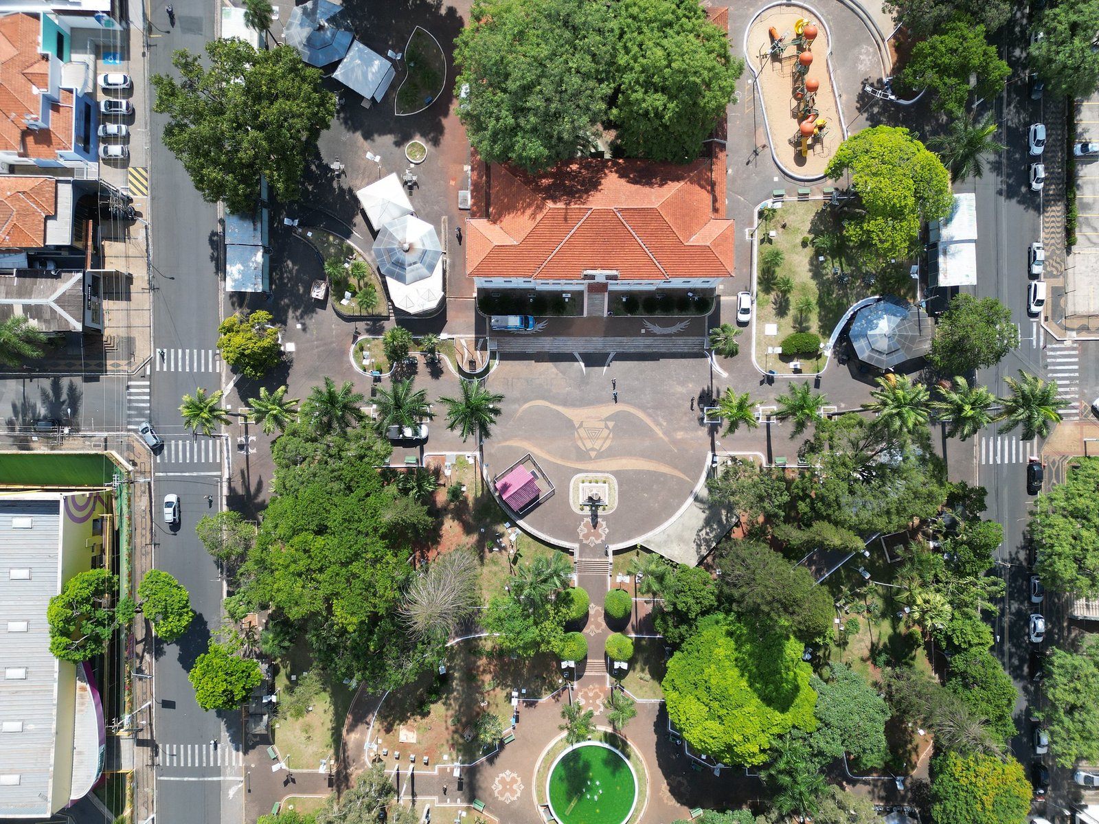 Americana receberá Ônibus SP Por Todas com serviços gratuitos às mulheres na Praça Comendador Müller
