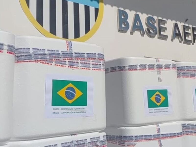 Brasil envia 690 mil doses de vacinas em ajuda à Venezuela
