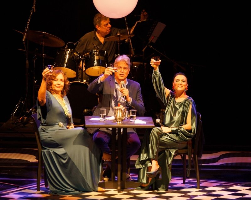 Música e poesia de Vinicius de Moraes ganham vida no Teatro Municipal em setembro