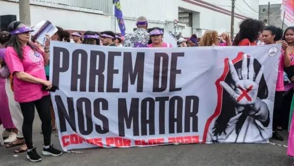 Mulheres vítimas de violência doméstica terão direito a afastamento remunerado